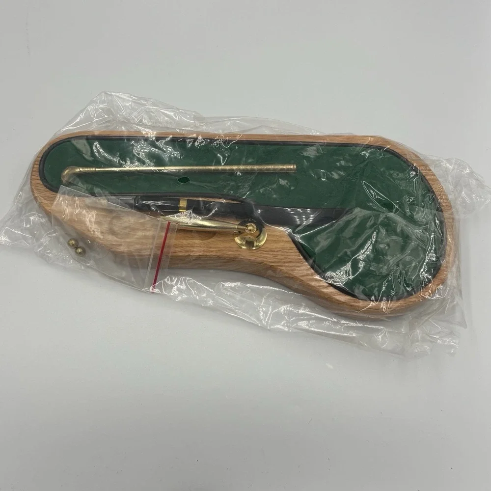 Vintage Desktop Pen Holder Golf Putting Green Walnut Base Man Cave Golf Open Box